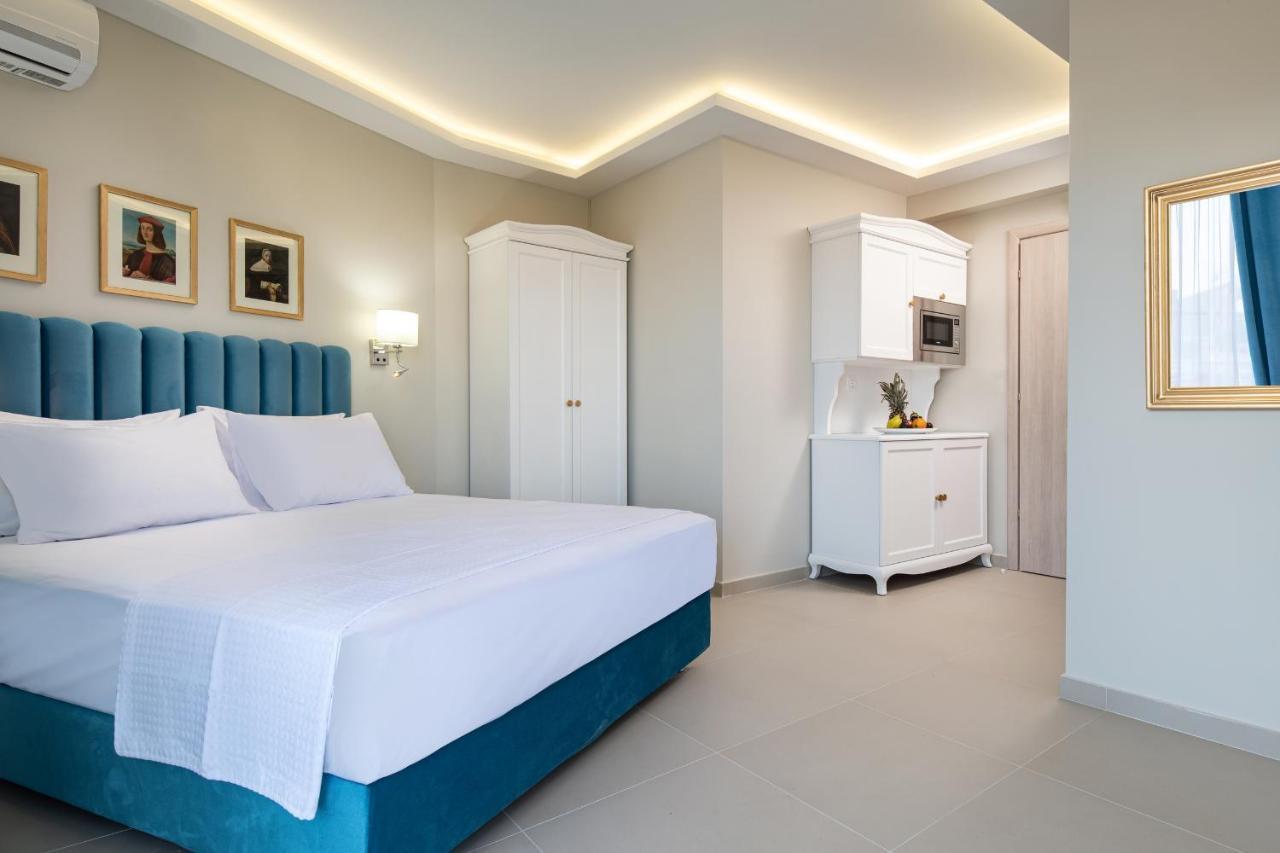 Light Blue Hotel Nea Kallikrateia Екстериор снимка