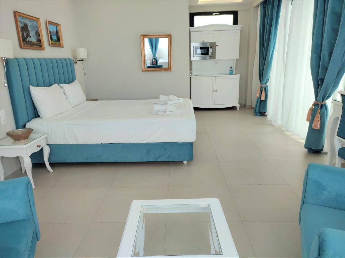Light Blue Hotel Nea Kallikrateia Екстериор снимка